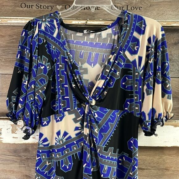 NINE WEST Short Elastic Sleeve Vneck Knotted Ruched Bodice Dress Size 4 Blue - Picture 4 of 10